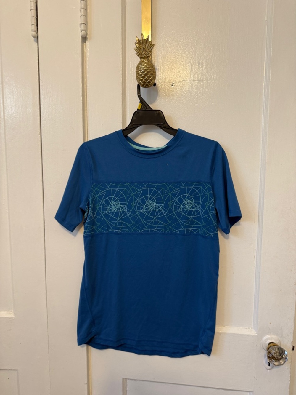 all in motion Teal Blue Short-Sleeve Graphic Crew Tee XL youth